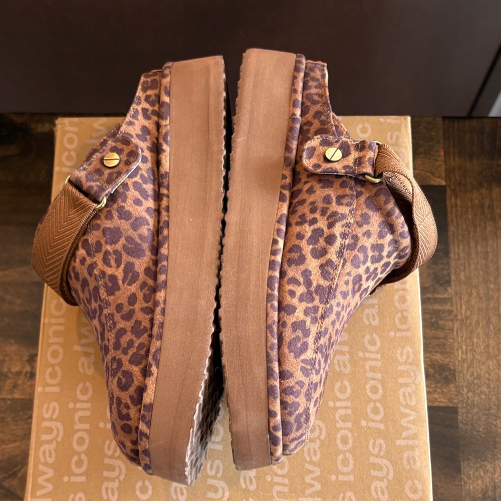 Dr. Scholl's Women’s Chill Time Adjustable Clog - Leopard - NWT Sz 8 - Picture 3 of 8